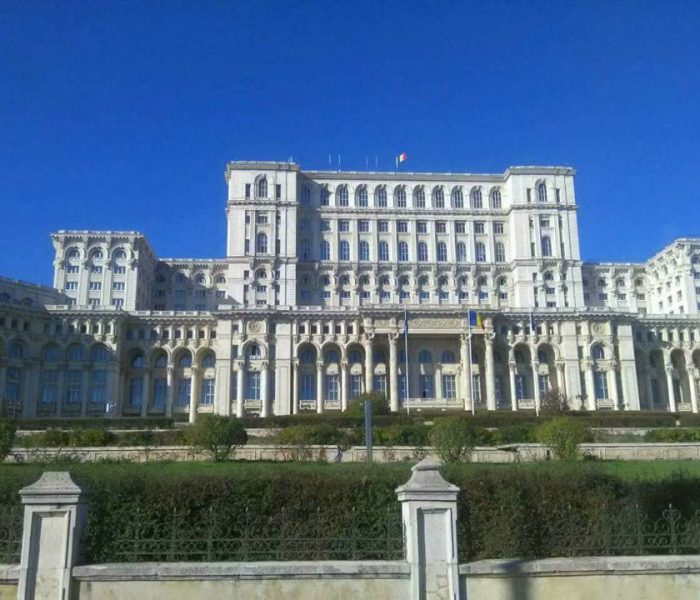 Ученици и учители от Гимназията по транспорт, по стъпките на Будителите, от Калофер до Браила и Букурещ.