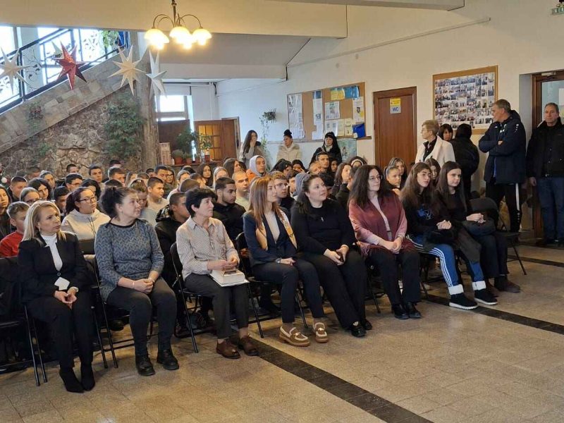 09633f45-2d4d-494a-bdd0-ddf643028a01