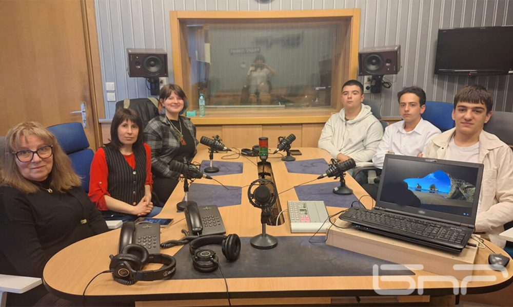 Ученици от ПГТ „Н.Й.Вапцаров“ в ефира на БНР – Радио София
