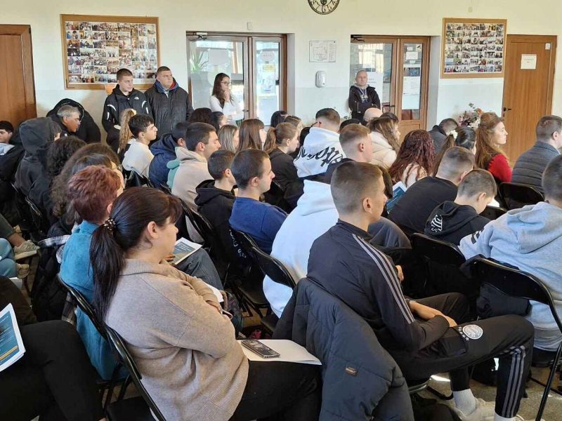 4b4c1752-9549-470e-a474-54d36d2b7d49