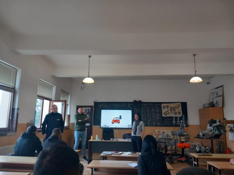 60e636e3-6b68-4d8c-8484-ecb48815c4cb