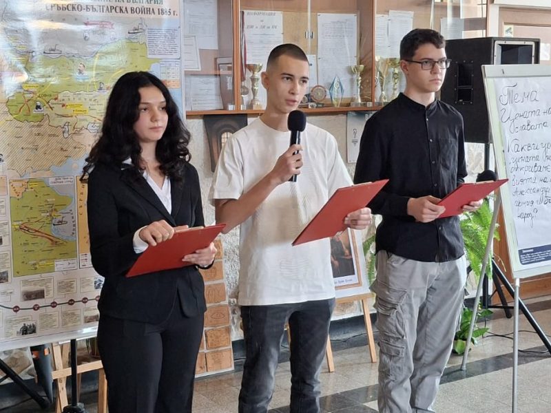 8b4a8c69-a5a6-4cac-a2d4-9a11c9bdcf38