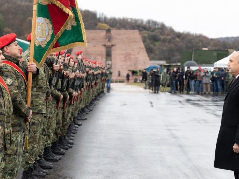 8ca923bfbf1b4448a2714402e5396563-radev