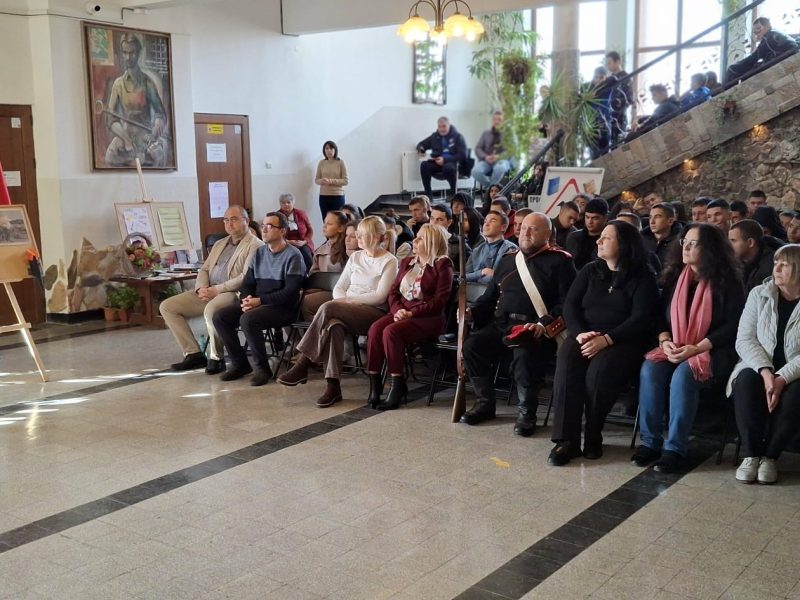 Oткрит урок на тема „Цената на славата“