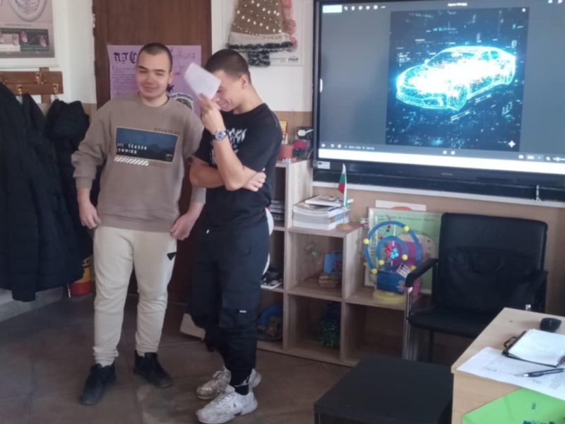 c450bf8c-d602-421d-b229-ad4210040760