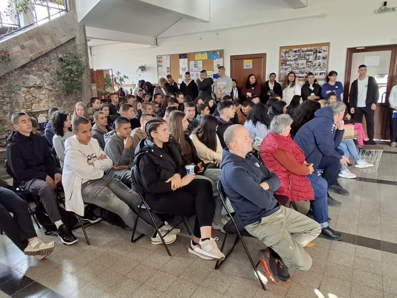 cc9b5867-a261-4906-a372-213d9496657b