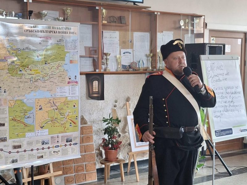 ef900ad3-7035-4c4e-9723-02088450ed72