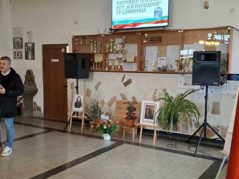 f66d6921-ad56-44c4-a54c-ea5f1f00b228